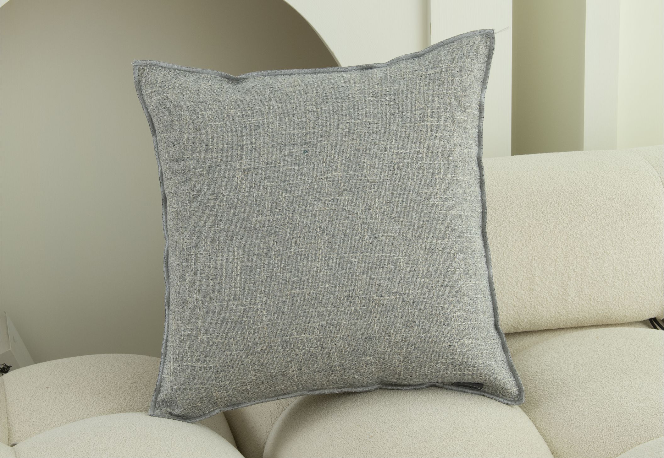 COJIN BARONE GRIS 45X45